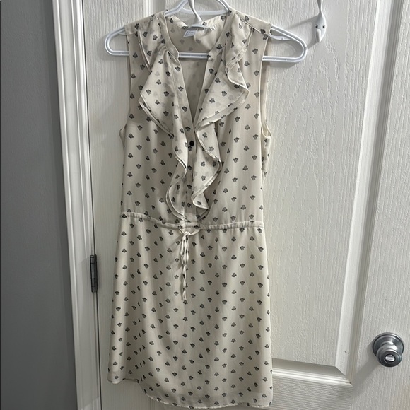 H&M Dresses & Skirts - NWOT H&M Cream Sleeveless Dress with Black Pattern